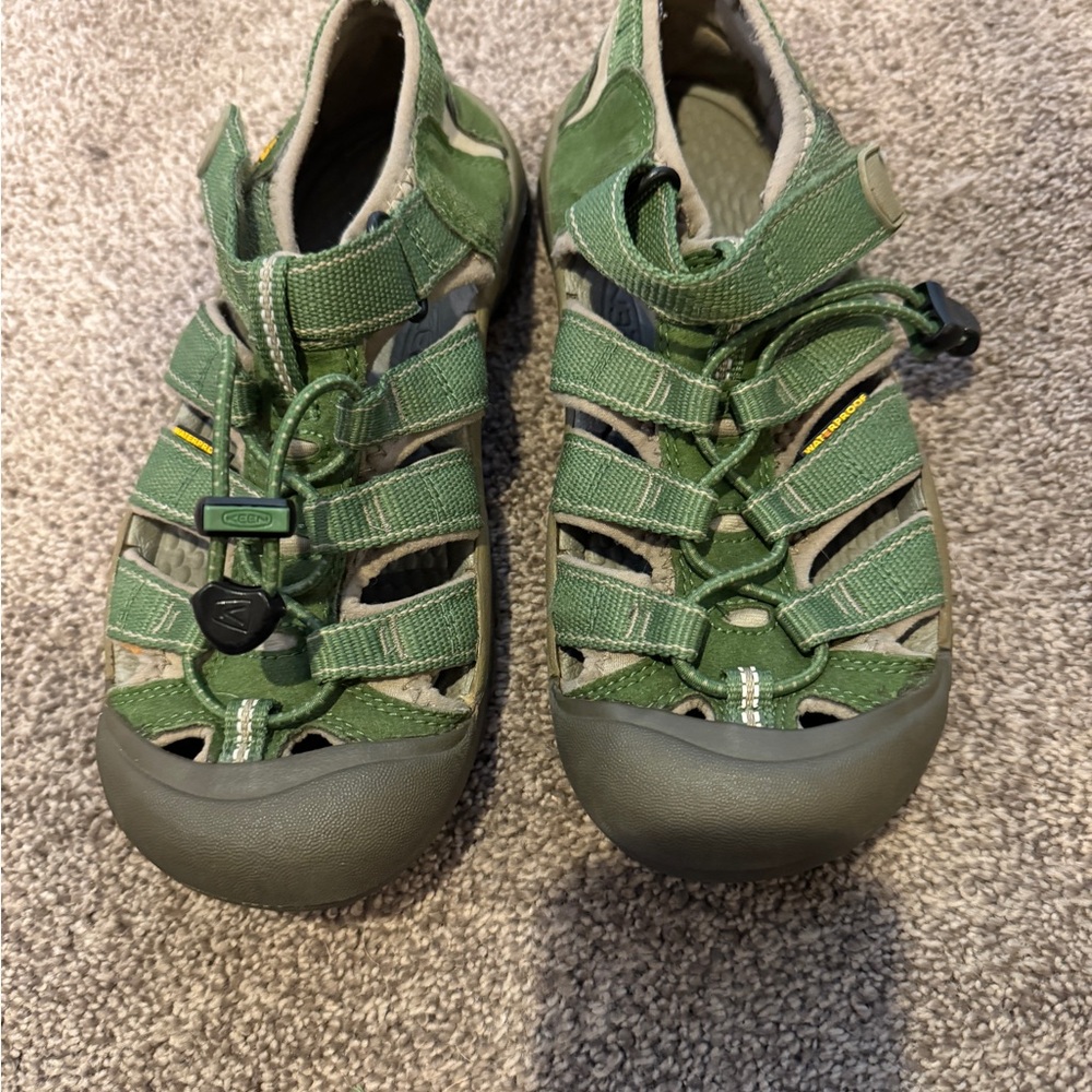 Keen Water shoes with Textured Insole- ON SALE